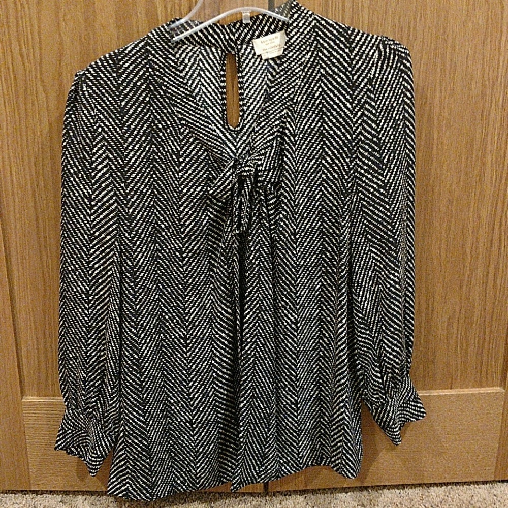 Kate Spade Black and cream blouse